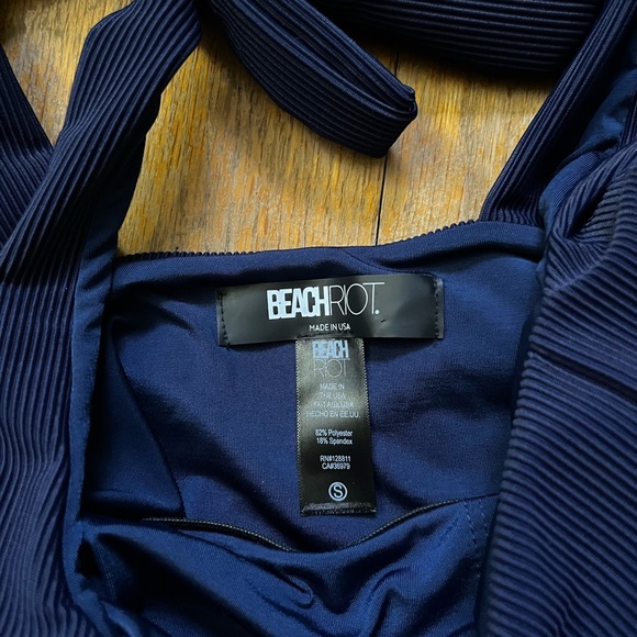 Beach Riot Nave Blue swimsuit with Bow Detail and Belt - Picture 3 of 3